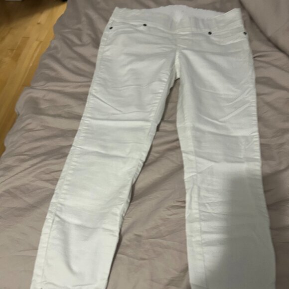 Lot of 5 light pants and capris - Picture 6 of 9